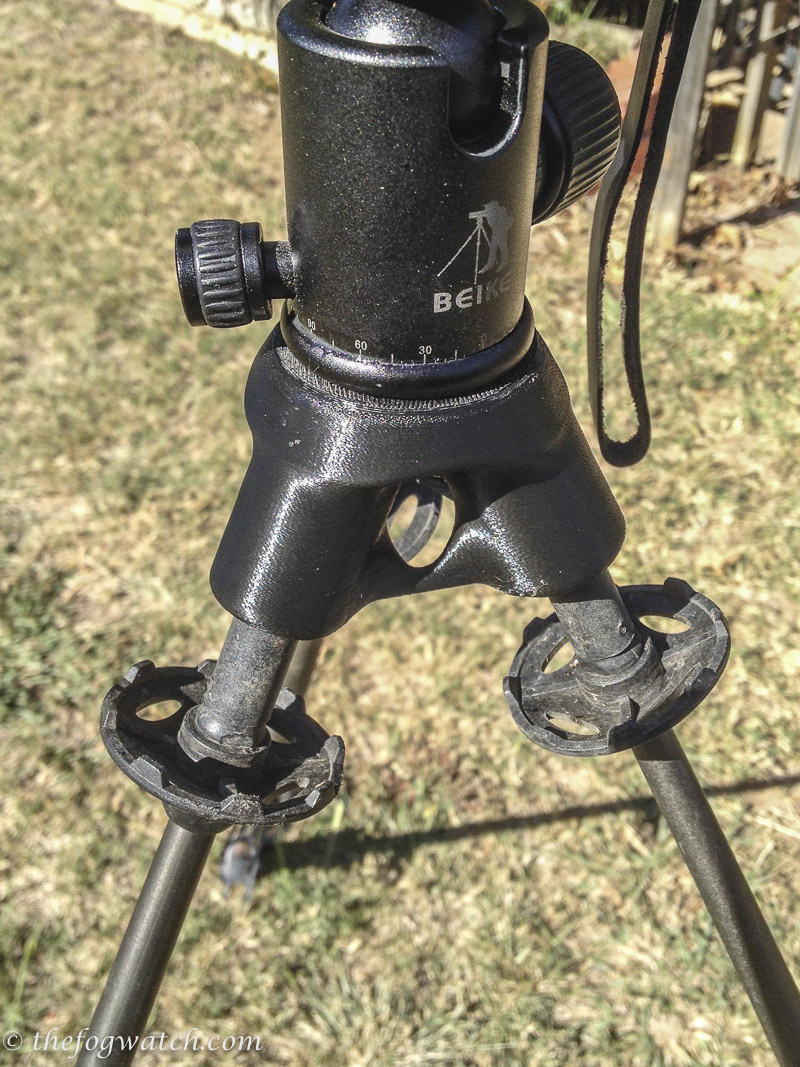 Trekking pole tripod – camera mount