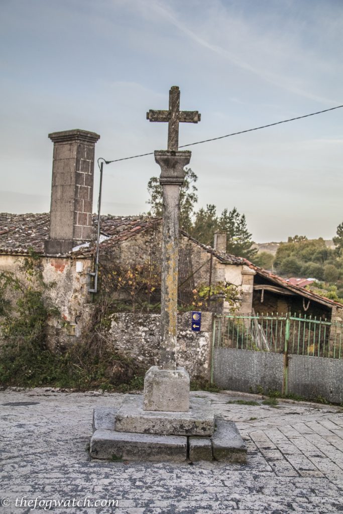 Cornixa cross