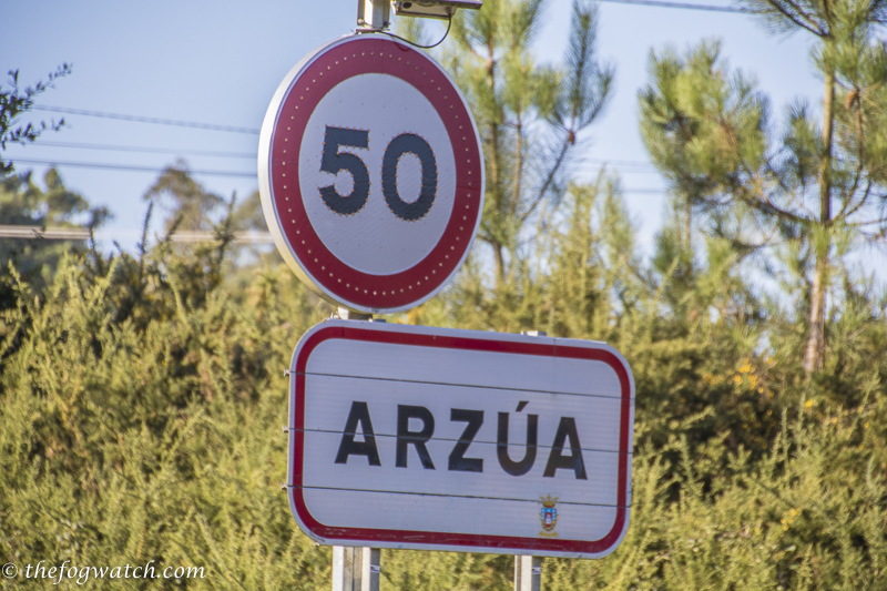Arzua sign