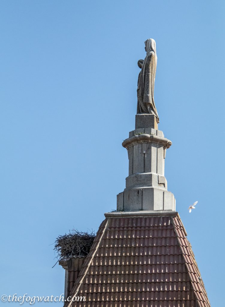 Santa Maria statue